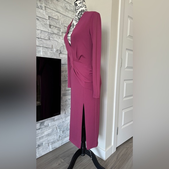 Cushnie Deep V-Neck Midi Dress in Berry - Picture 4 of 11